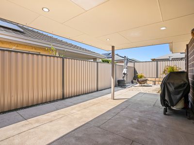 19 Calamocha Way, Piara Waters