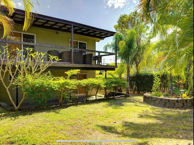 2 / 90 Benowa Road, Southport