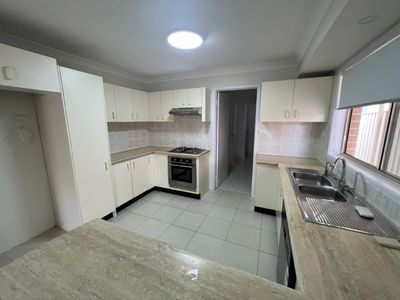 46 Coronation Drive, Green Valley