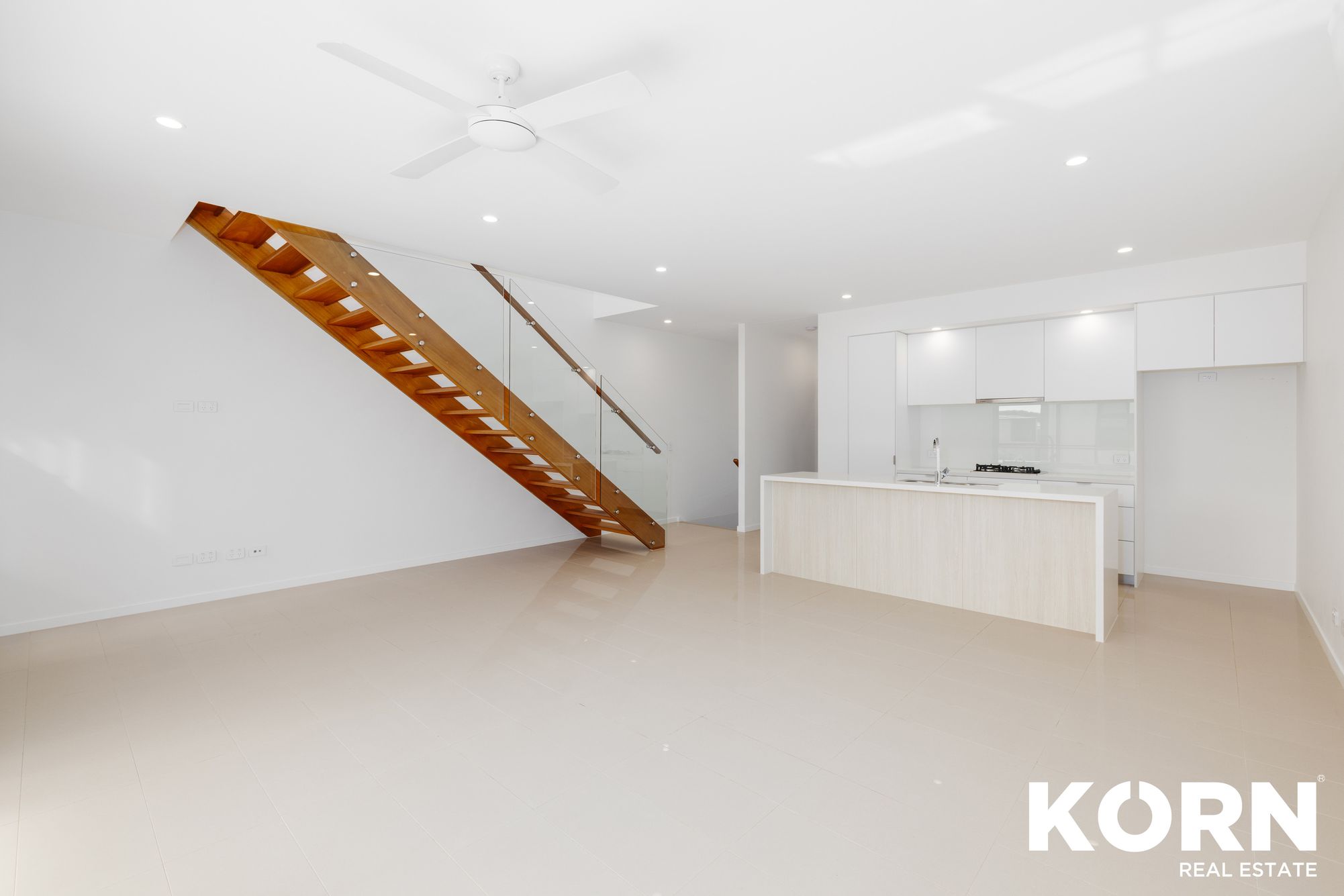 16 Outrigger Circuit, Hope Island