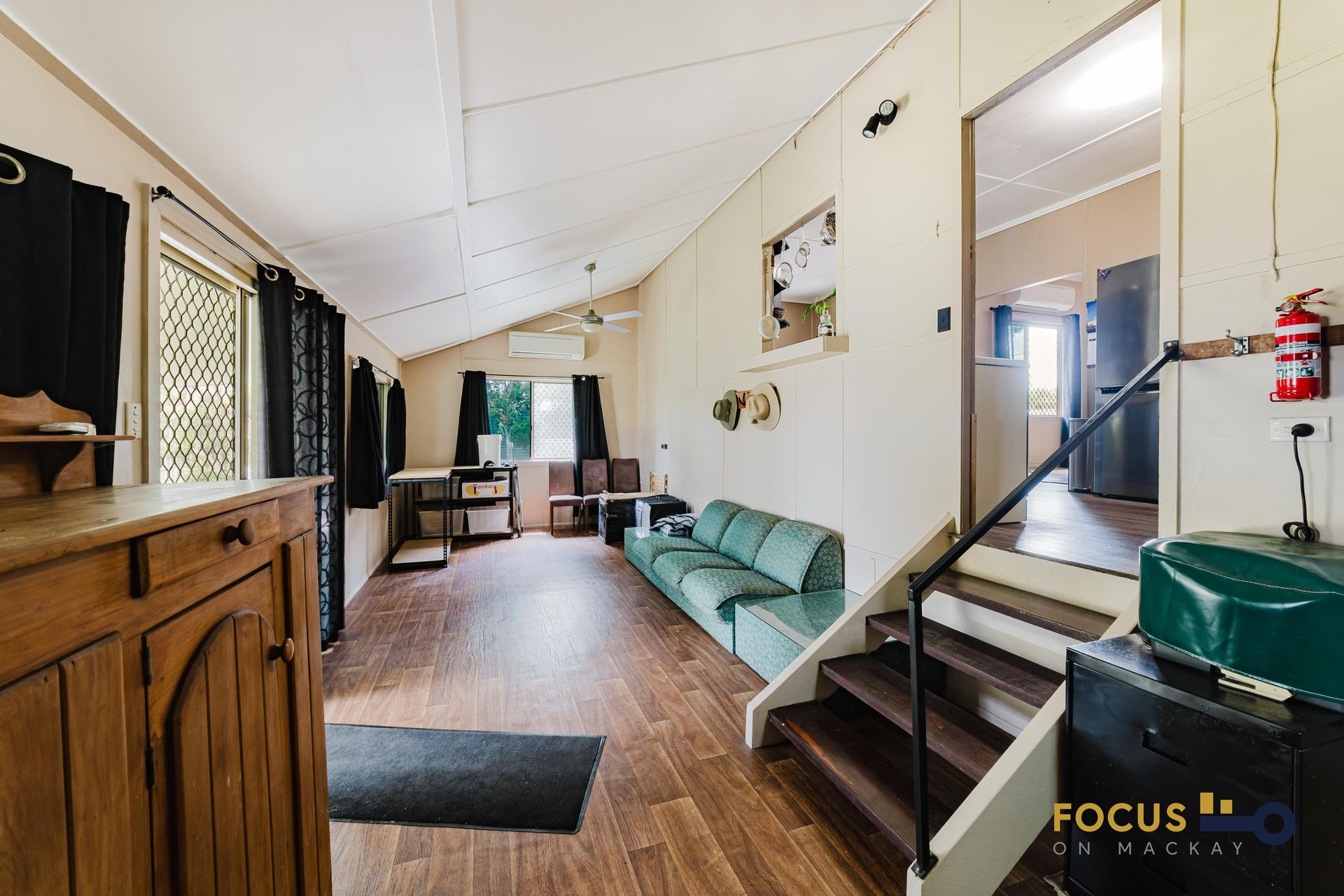 83 Gibsons Road, Racecourse