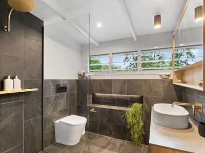 584 The Pocket Road , The Pocket