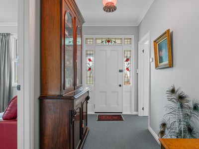 20 Woodbridge Hill Road, Woodbridge