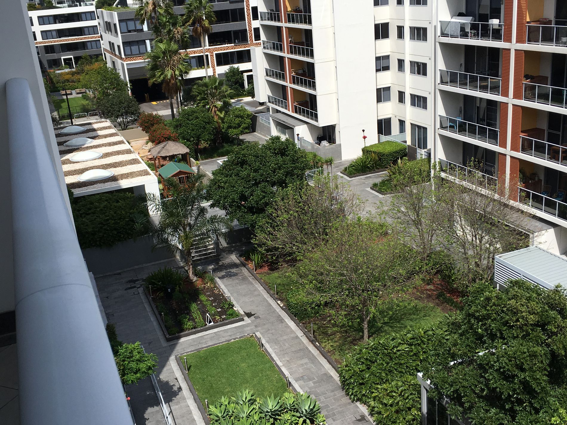 823 / 4 Spring Street, Rosebery