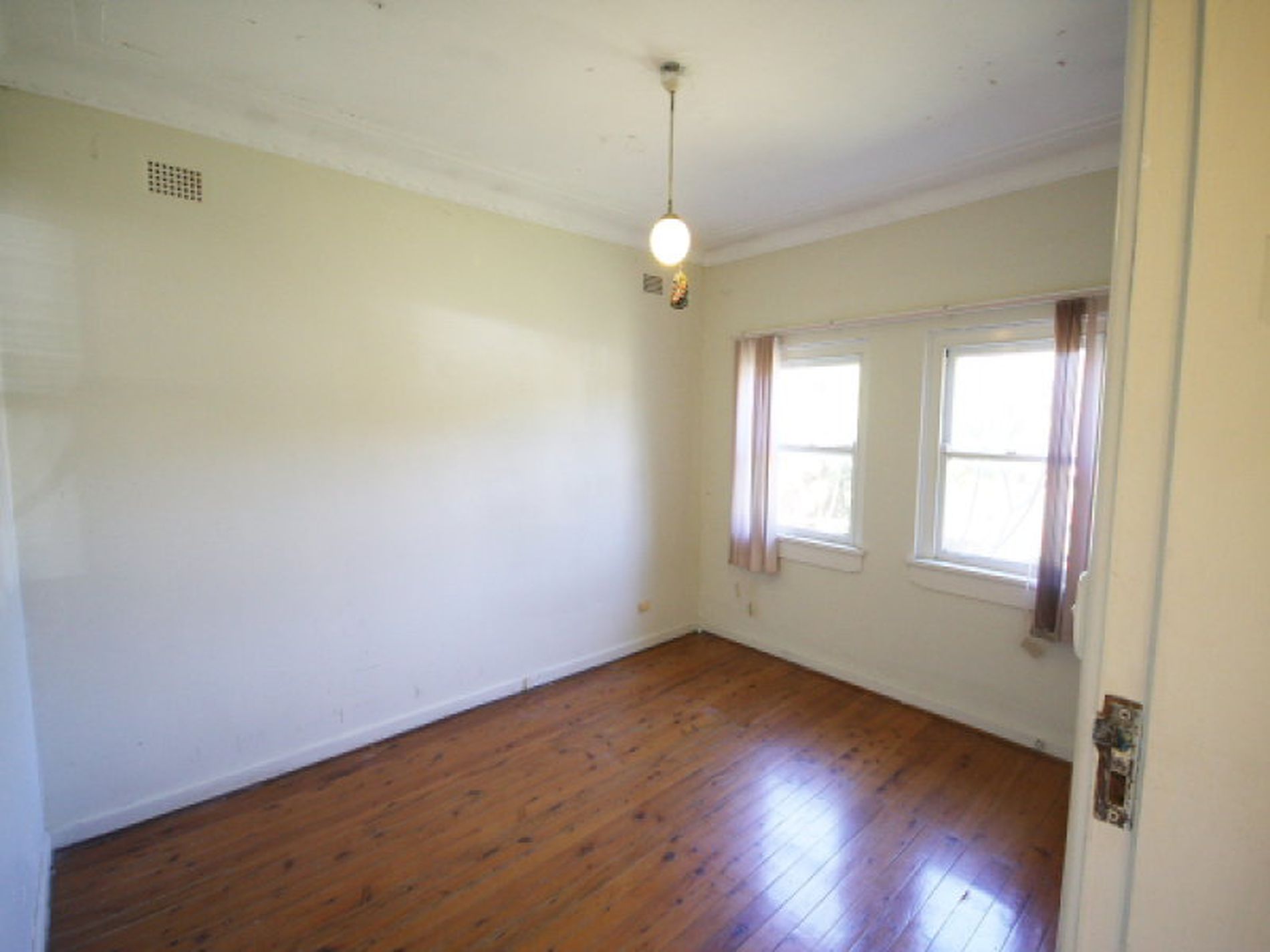 19 Mathewson Street, Eastgardens