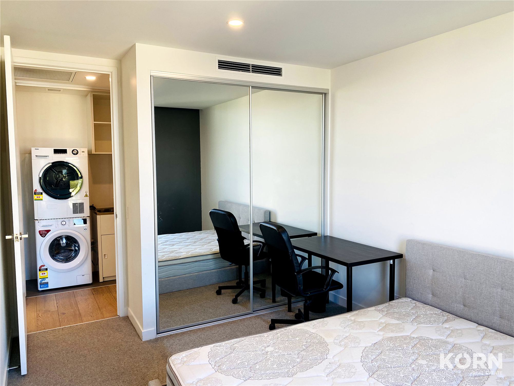 804 / 29 Angas Street, Adelaide