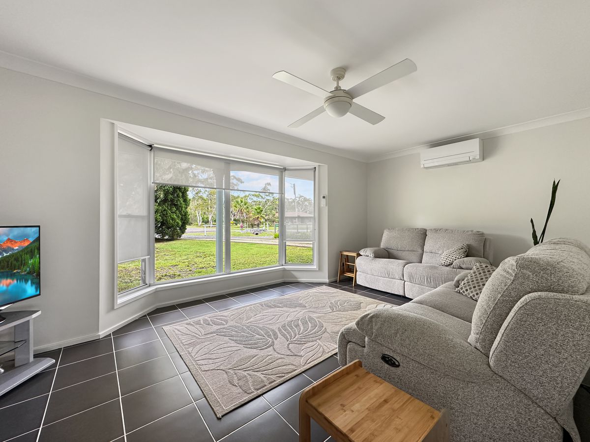 32 Tonia Avenue, Salt Ash, Salt Ash - Thumbnail 3