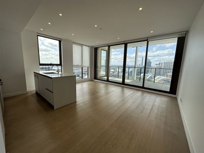 2708 / 82 Hay Street, Haymarket