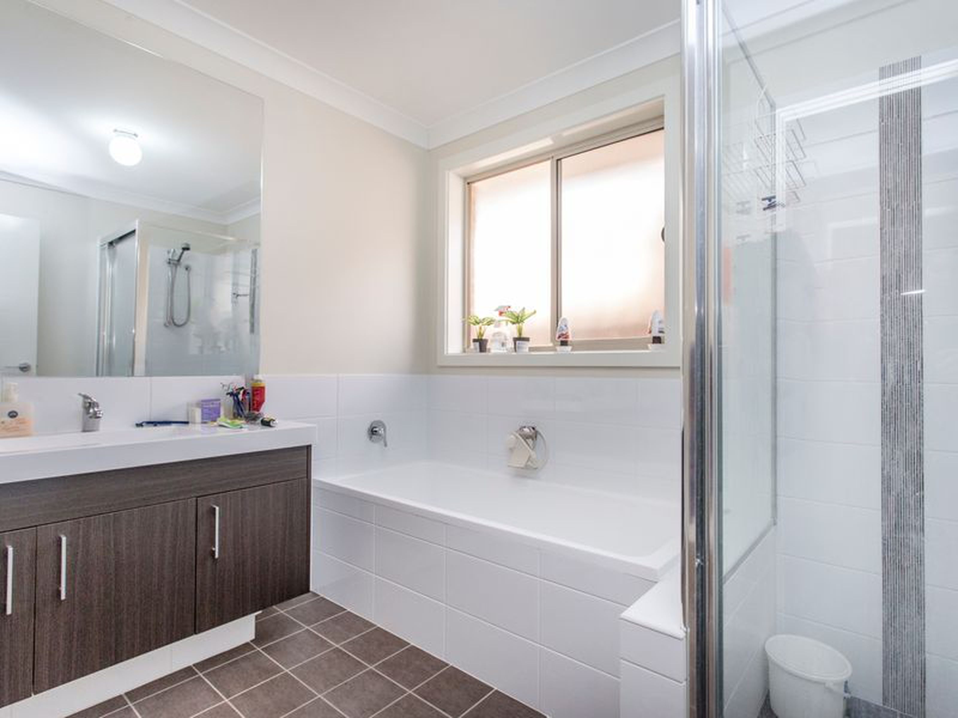 11 Yerrang Avenue, GLENMORE PARK
