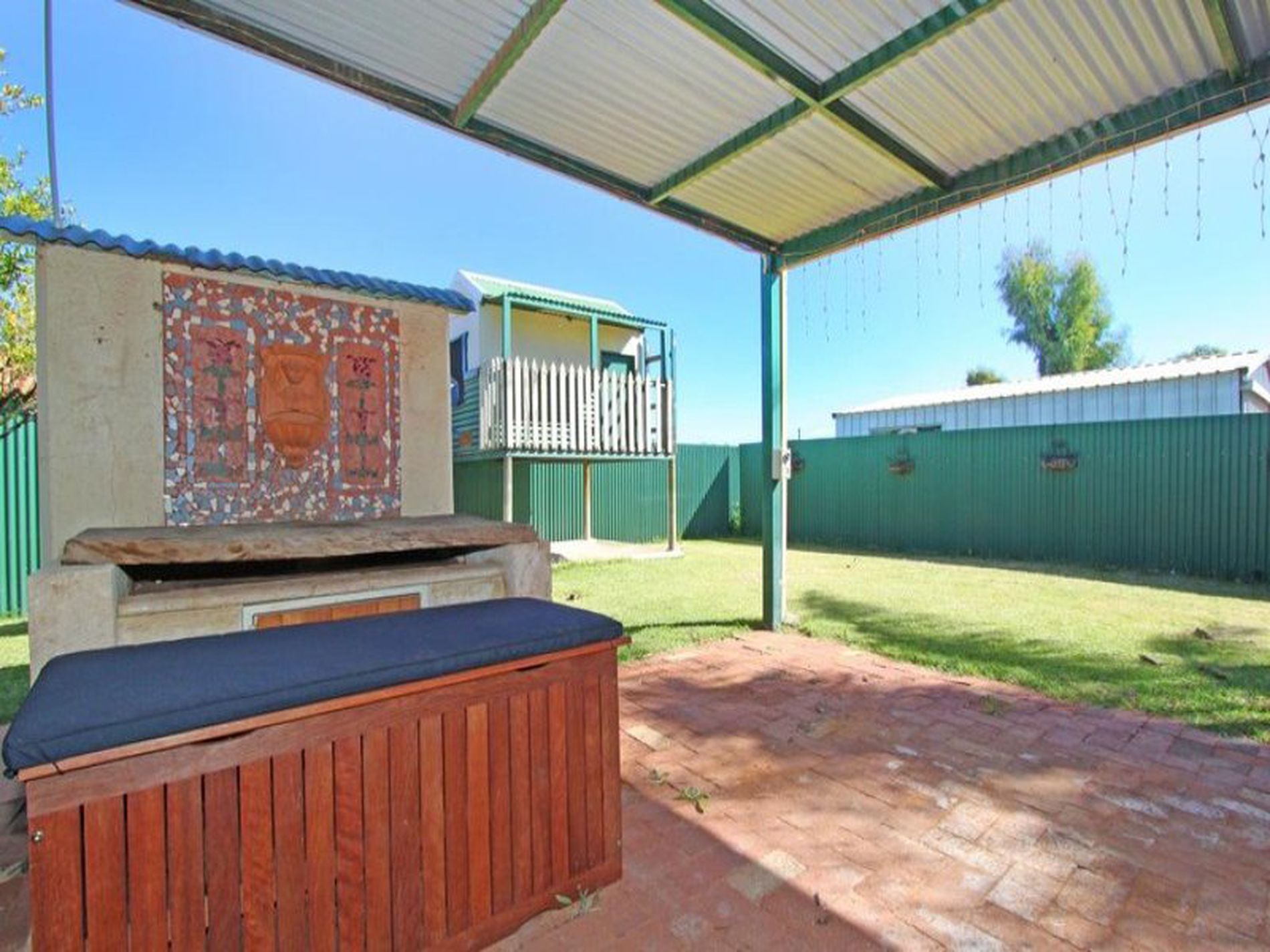 94 Killarney Street, Hannans