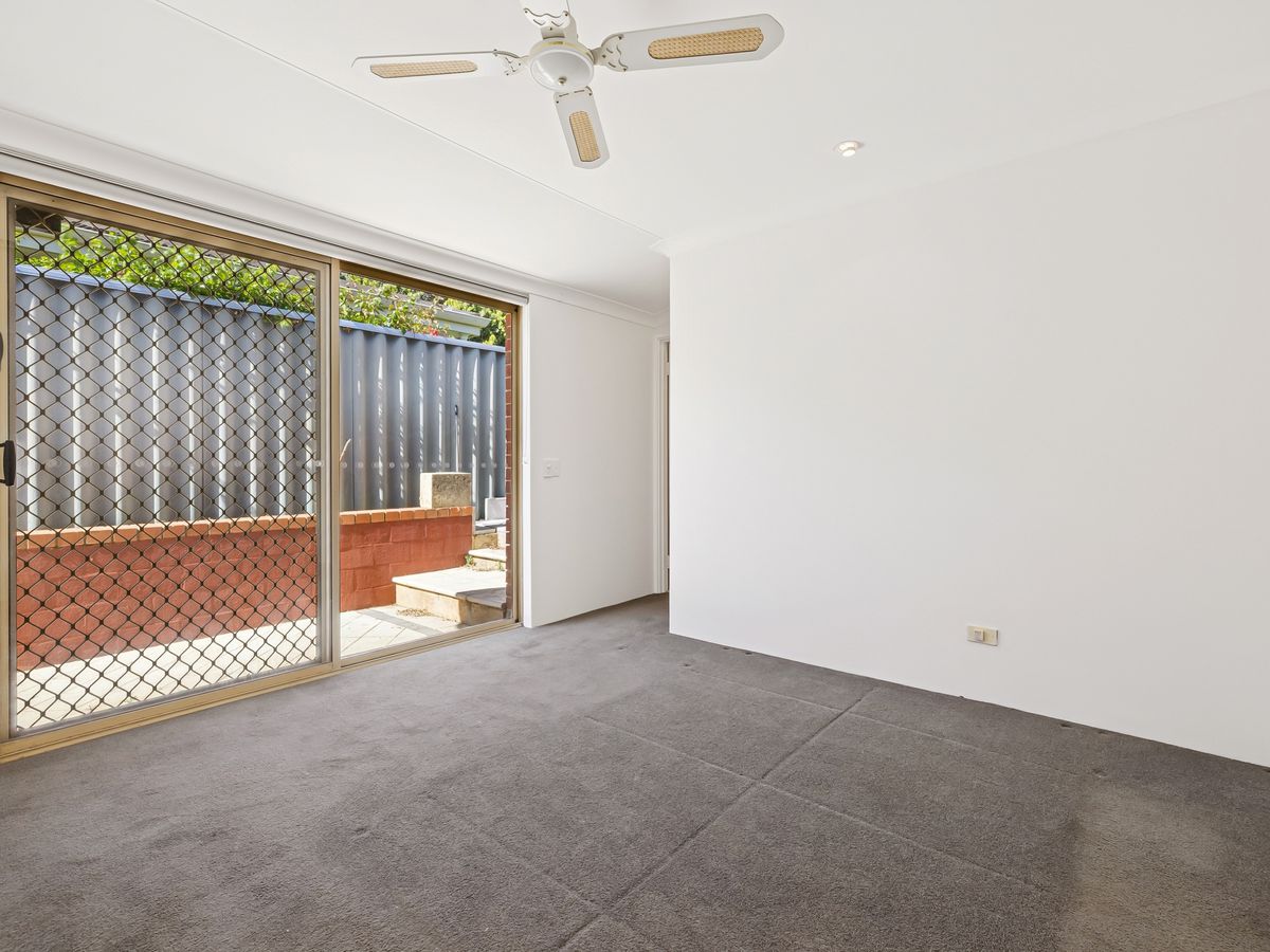 56 Camarino Drive, Woodvale