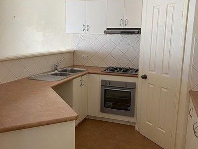 5 / 10 Great Eastern Highway, Somerville