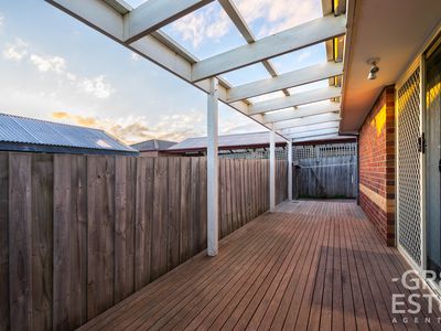 2 Damon Close, Narre Warren South