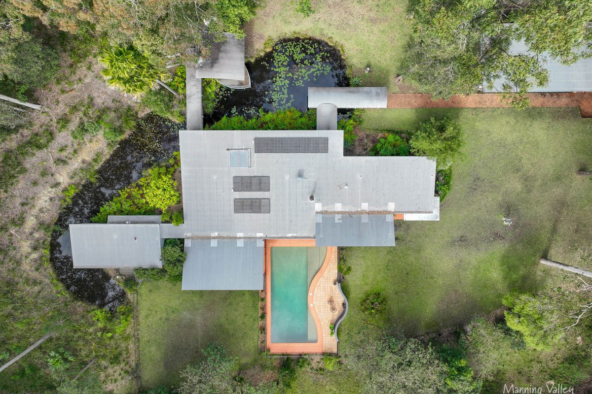 380 Hubbards Road North, Topi Topi