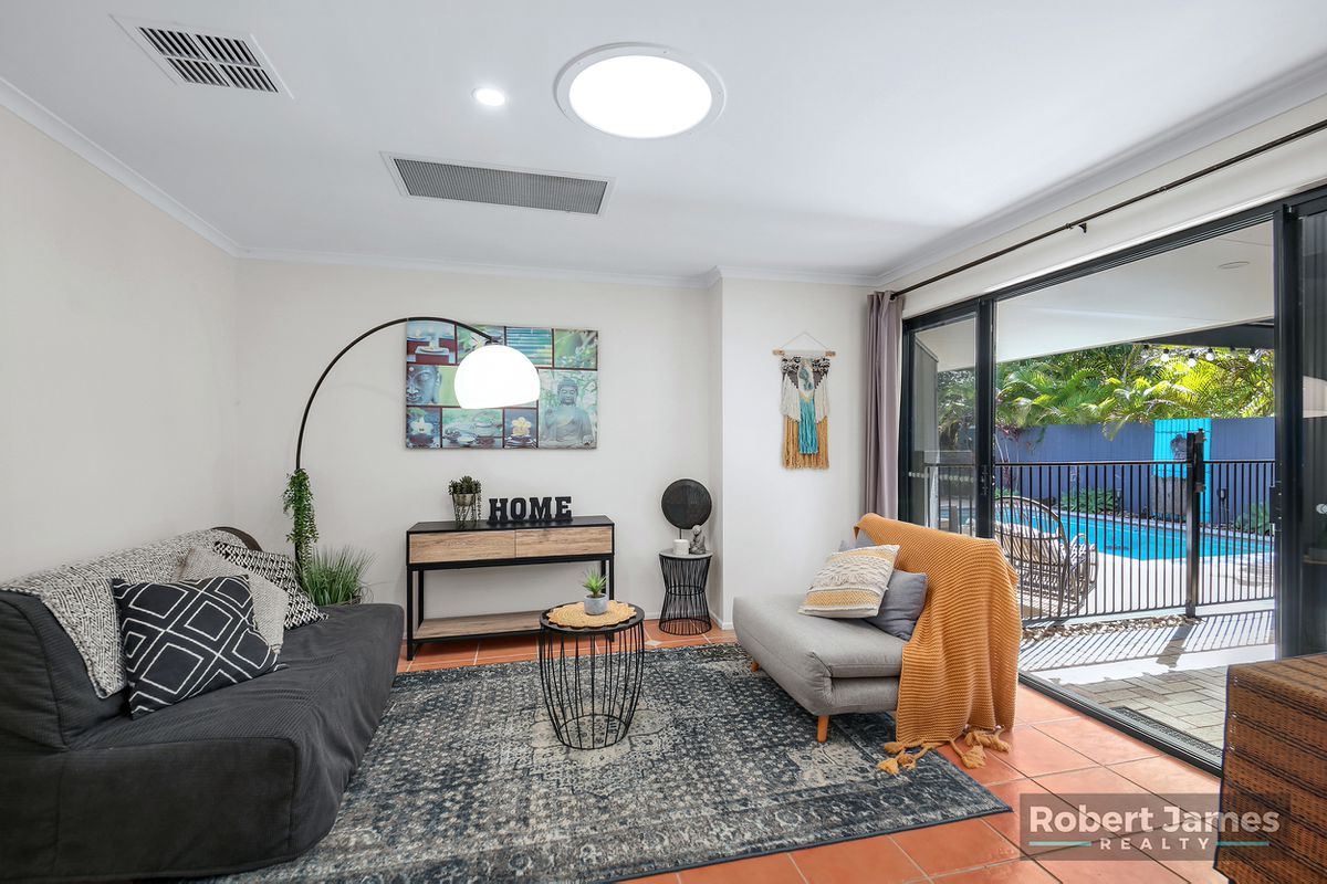 4 Daintree Way, Tewantin