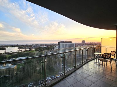 1710 / 35 Albert Road, Melbourne