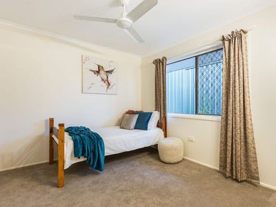 39 Narelle Crescent, Rochedale South