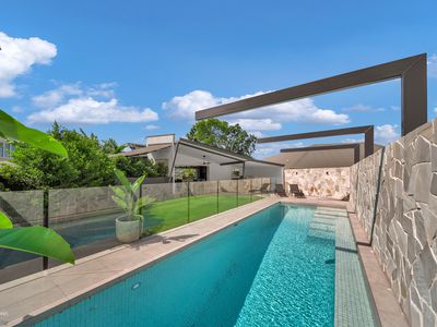 20 Bel-Air Drive, Whitfield
