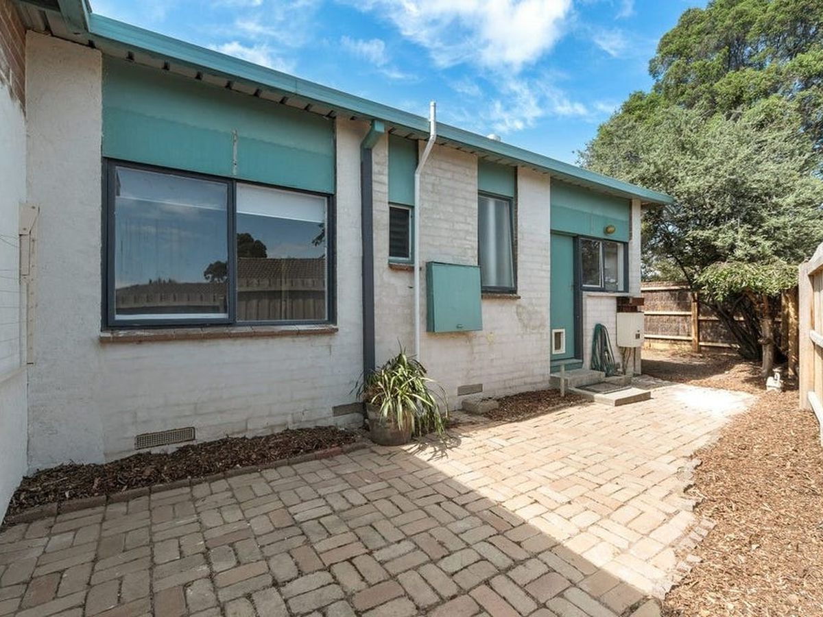 1 / 11 Leicester Ave, Mount Eliza