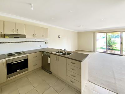 2/4 Parkes Street, Forbes