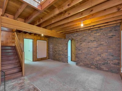 33-35 Roland Court, Peak Crossing