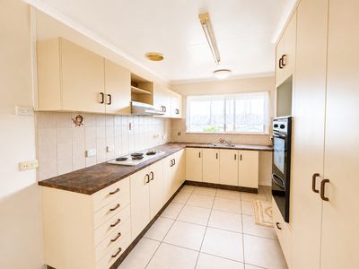 10-12 Crouch Avenue, Atherton