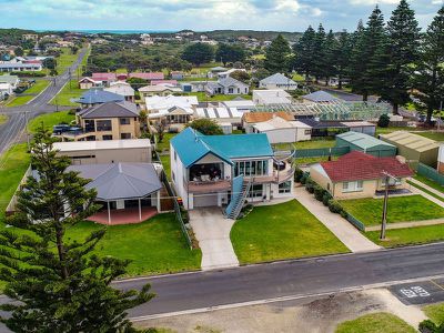 6 Beach Road, Beachport