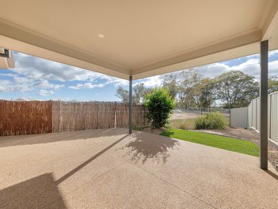 49 MURRAY WAY, West Wodonga