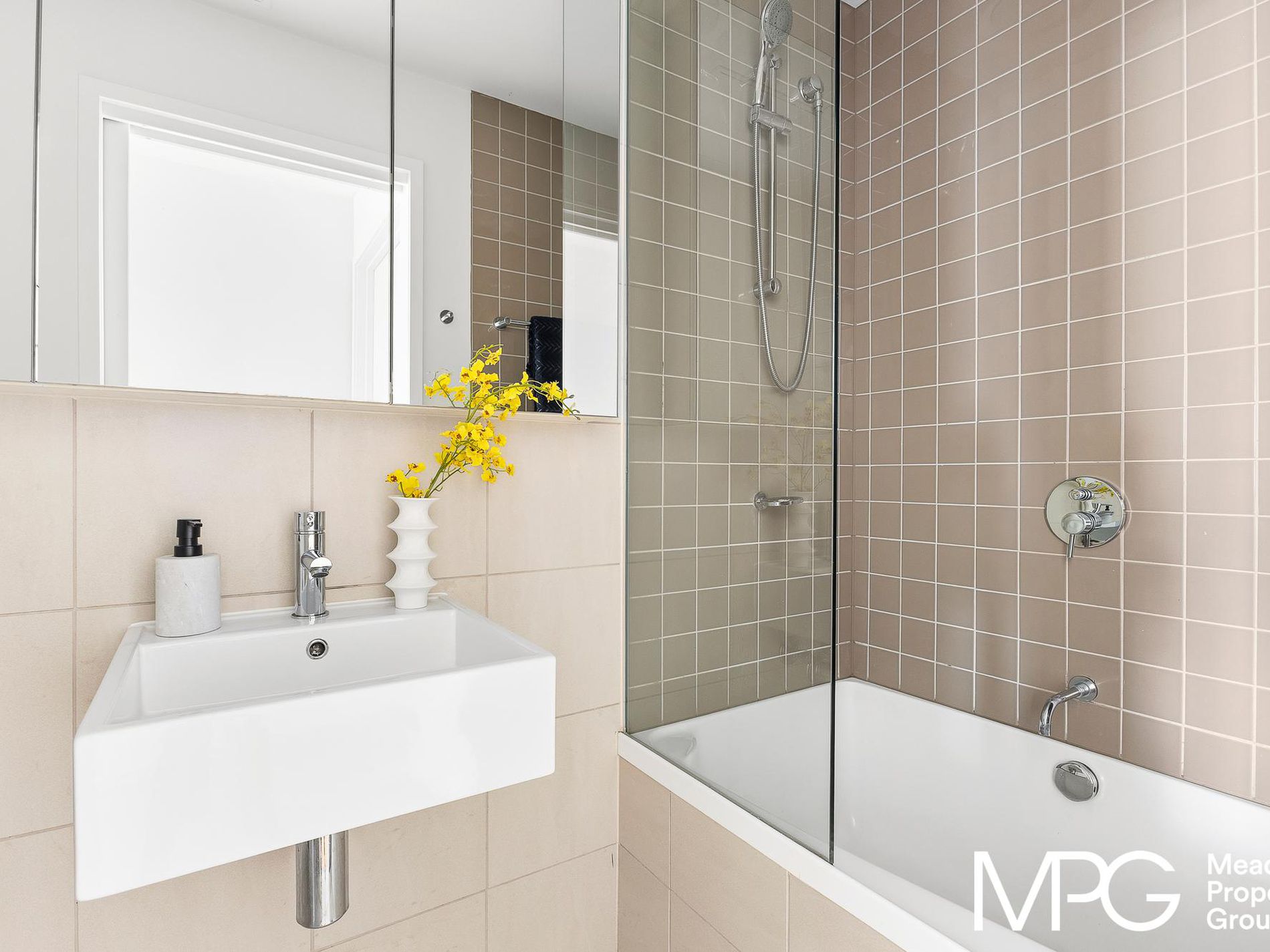 303 / 242 Rouse Street, Port Melbourne