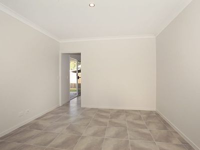 8 Tern Circuit, Forest Glen