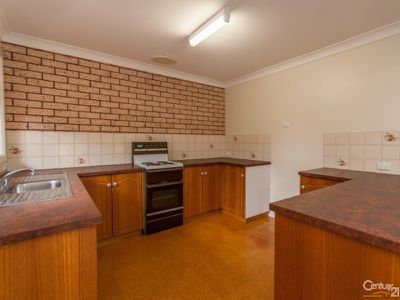 1 / 3 Rothsay Court, Dubbo