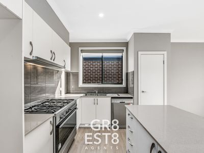 6 Australorp Drive, Clyde North