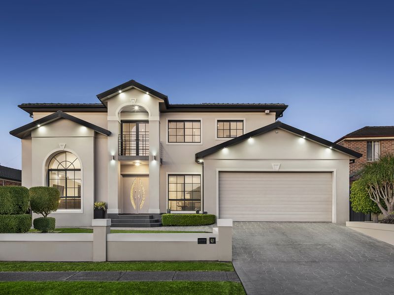 13 Talbingo Place, Woodcroft
