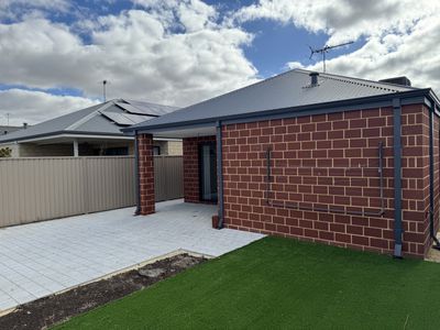 6 Lutea Loop  , Hilbert
