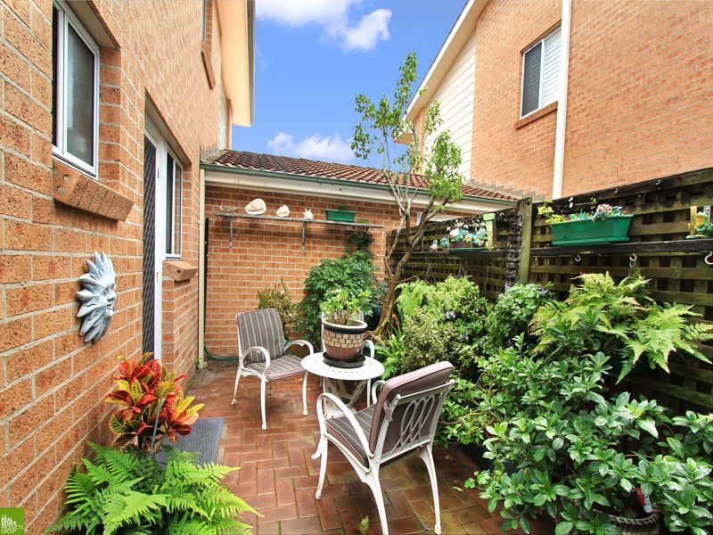 9 / 25 Kembla street, North Wollongong