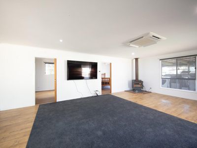 8687 Pretty Pine Road, Moulamein