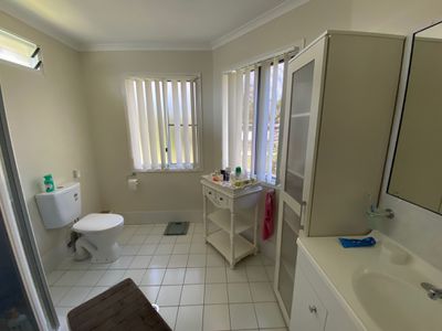 24 Cassandra Crescent, Urangan