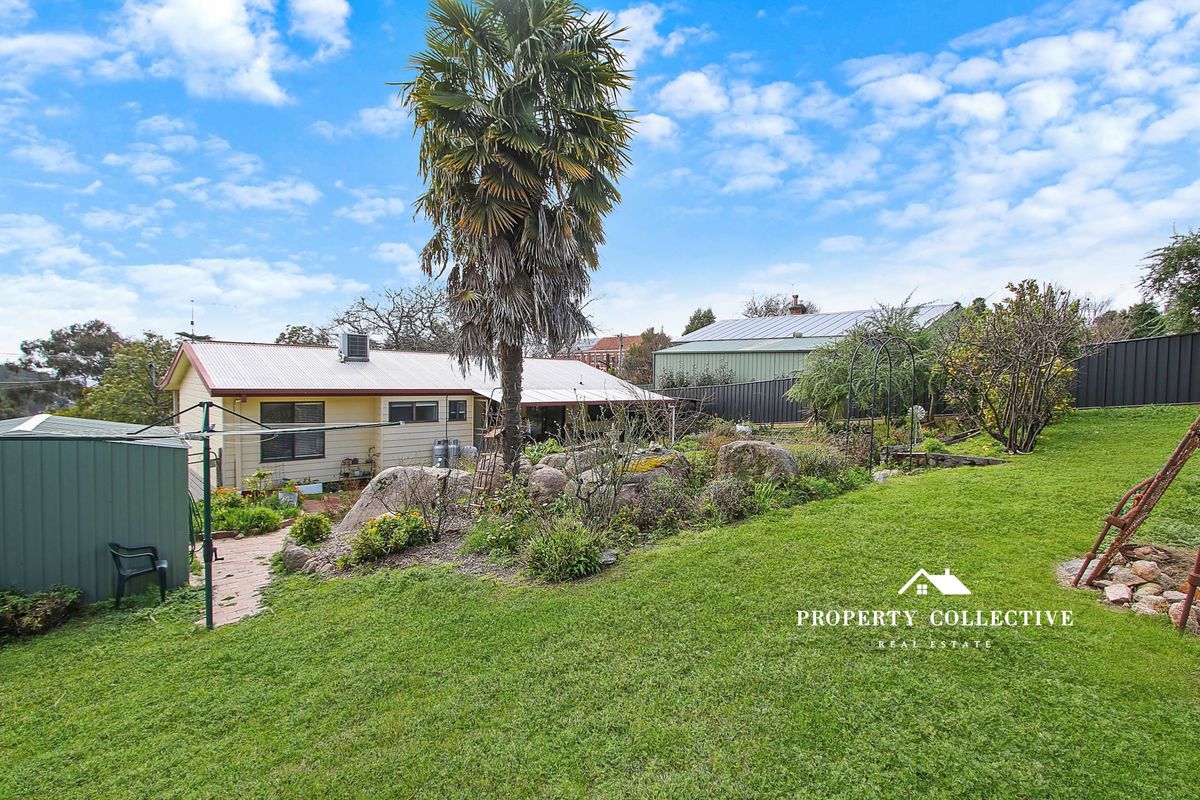 21 Priory Lane, Beechworth