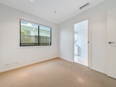 2 / 46 Bayview Street, Runaway Bay