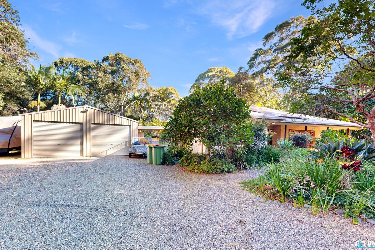 6 Bloodwood Place, Cooroibah