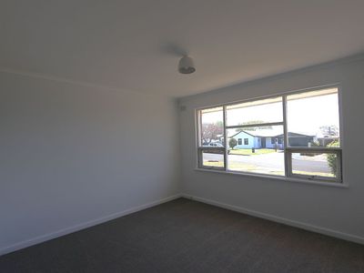 12 Hillcrest Avenue, Mount Gambier