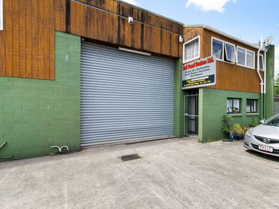 94 Henderson Valley Road, Henderson