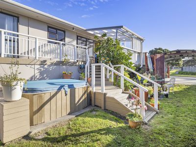 24 Scott Avenue, Otaki Beach