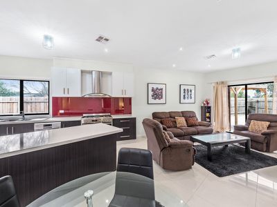 3 / 11 Wills Court, Cranbourne North