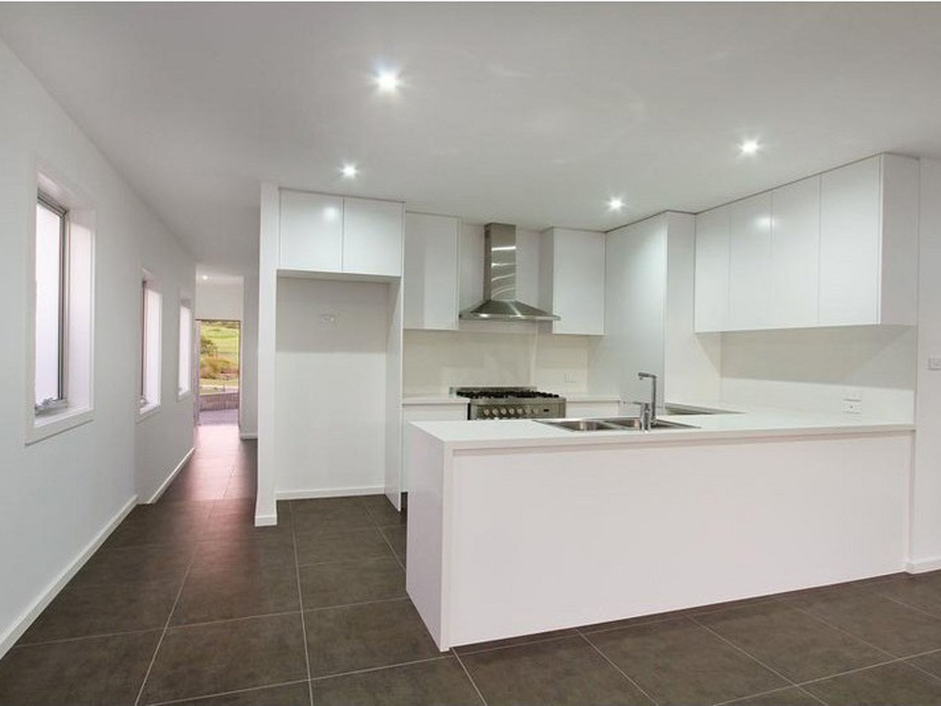 9 St Andrews Parkway, Shell Cove