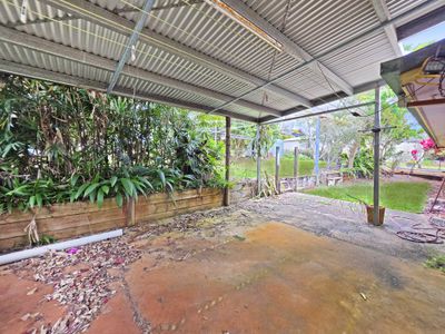 6 Eighth Avenue, Atherton
