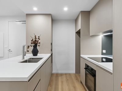 1201 / 49 Furzer Street, Phillip