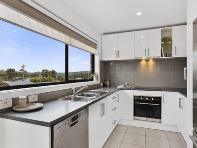 1 / 33 Beach Road, Margate