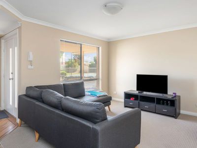 14 / 35 Premier Street, Hannans