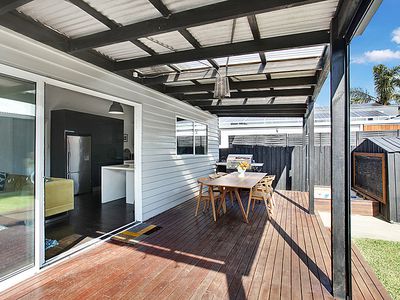 15 Oxford Street, Newport